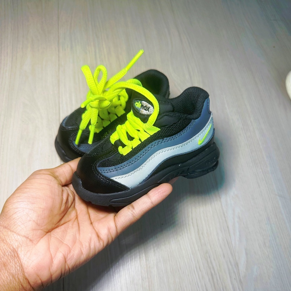 Toddler shoes